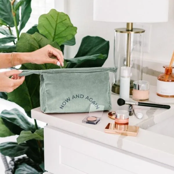 Corduroy Jetsetter Medium Pouch