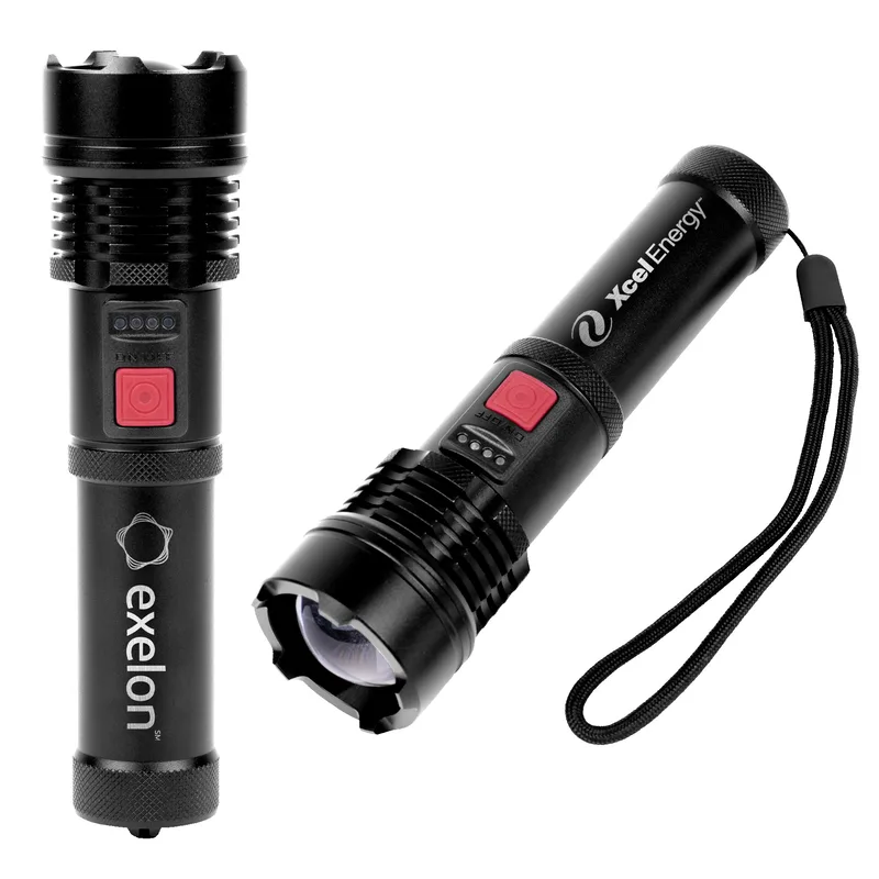 800 LM Metal Flashlight w/1500mAh Rechargeable Battery