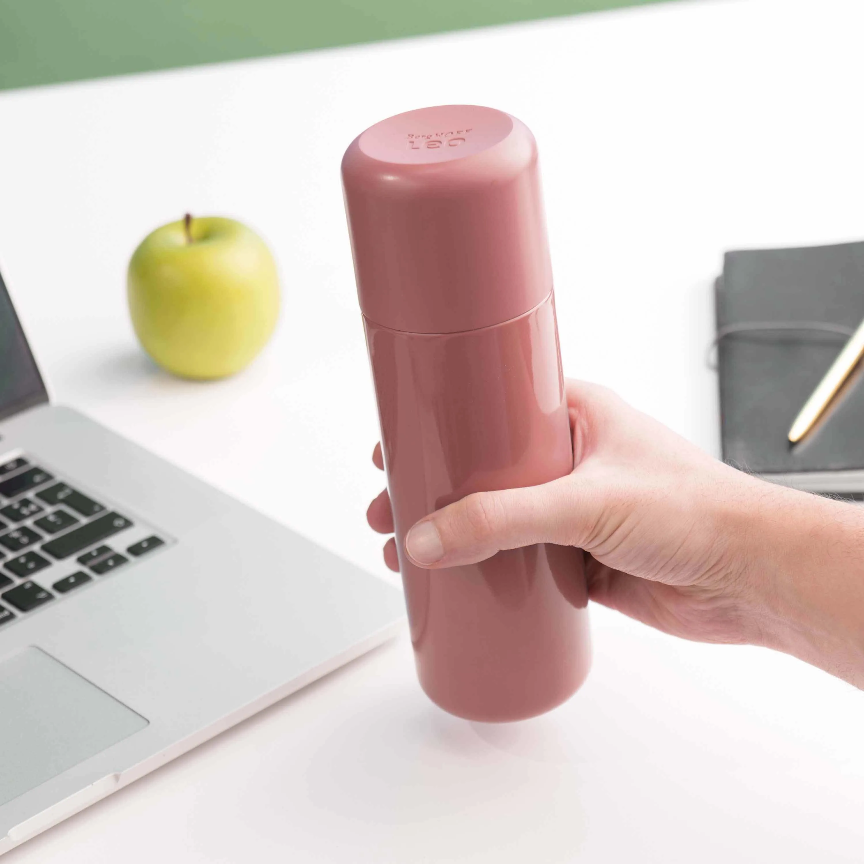 BergHoff Leo Thermal Flask 16.9 Oz. - Pink