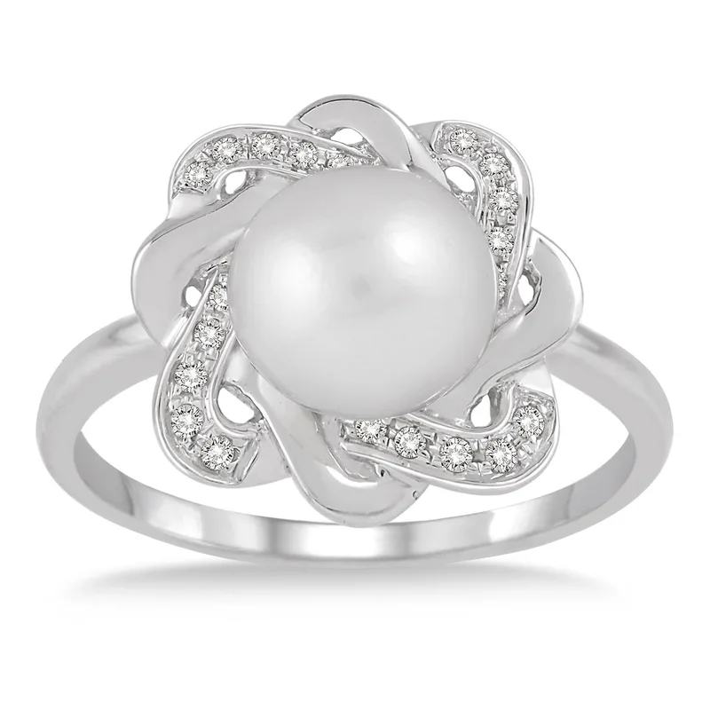 Jilco Inc Pearl & Round Diamond Ring - Size 8