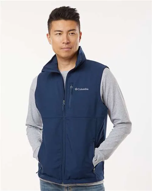 Columbia® Ascender™ II Soft Shell Vest view 2