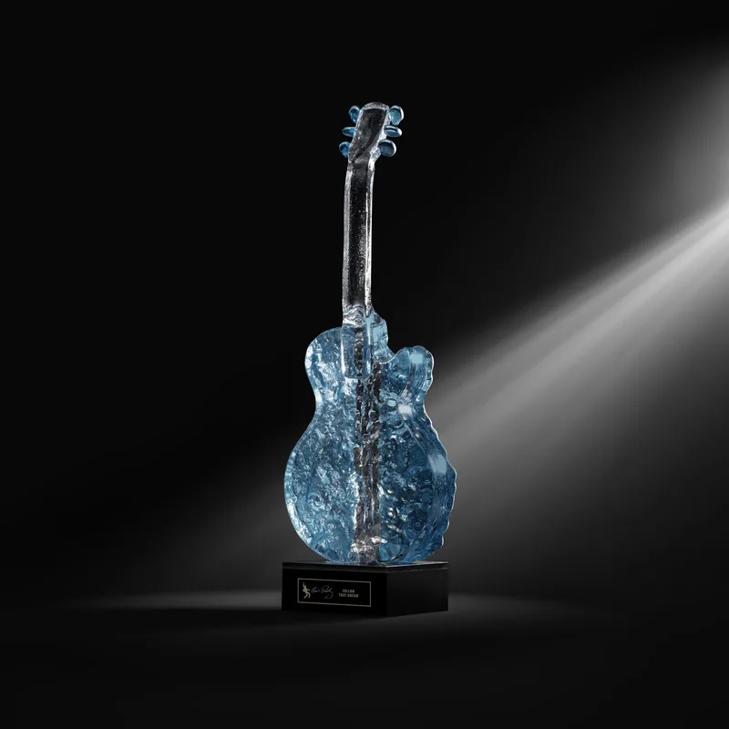 Kosta Boda Elvis P Guitar Follow Dream Blue