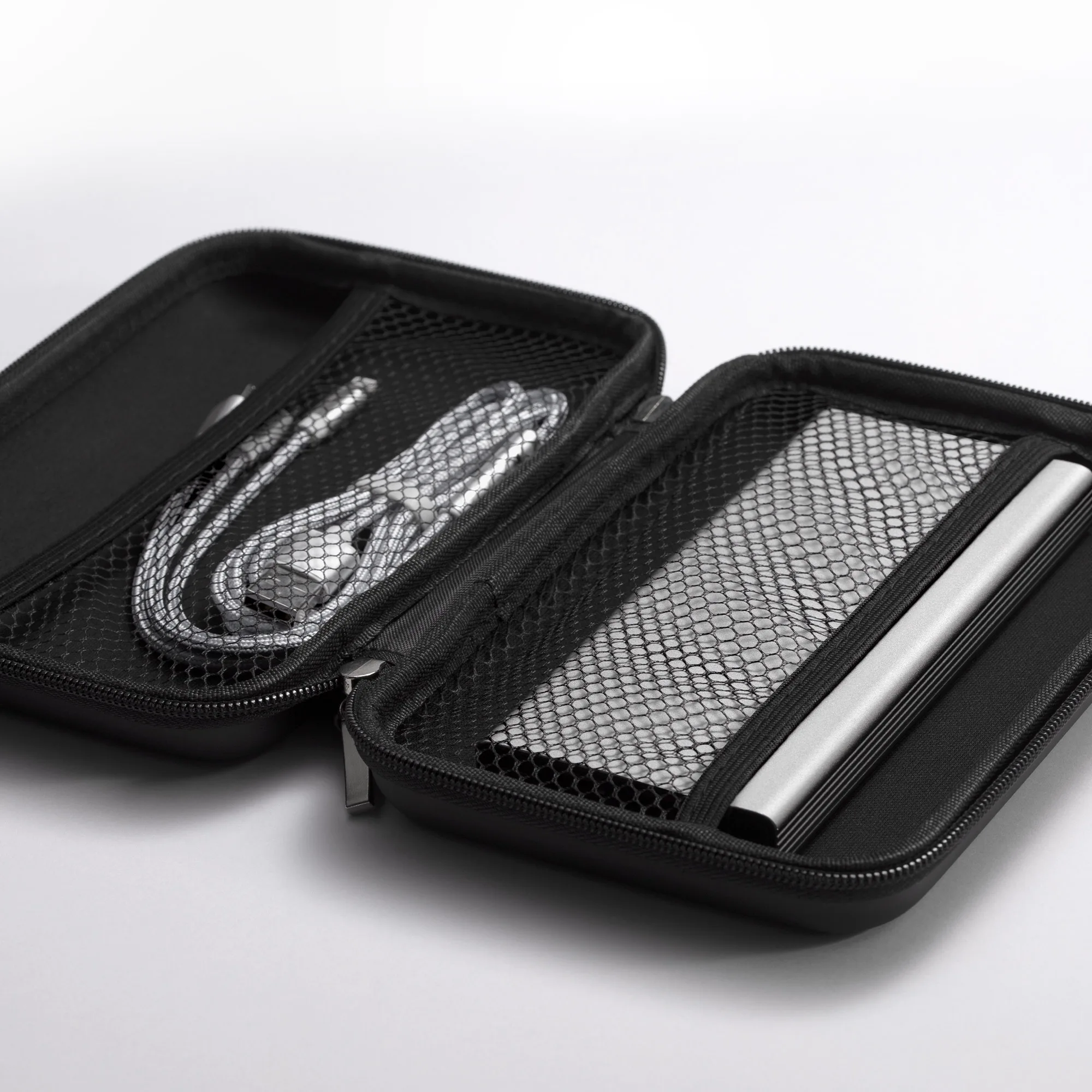 Fast Charging Power Bank with 3-in-1 Charging Cable Gift Set view 3