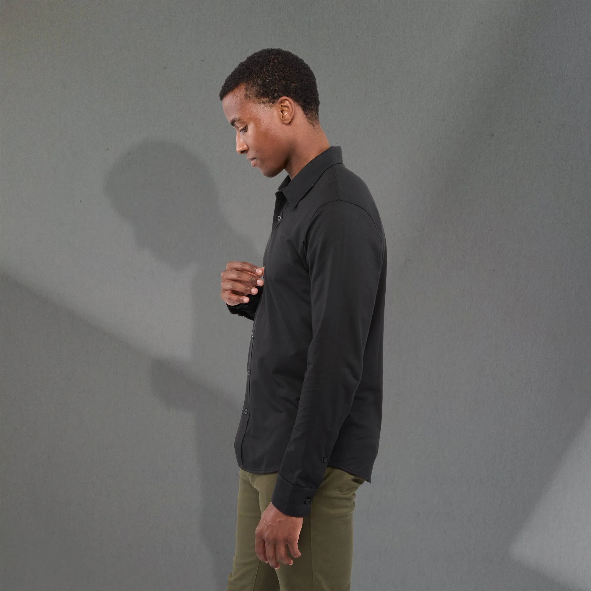 TM17746995Left-Side