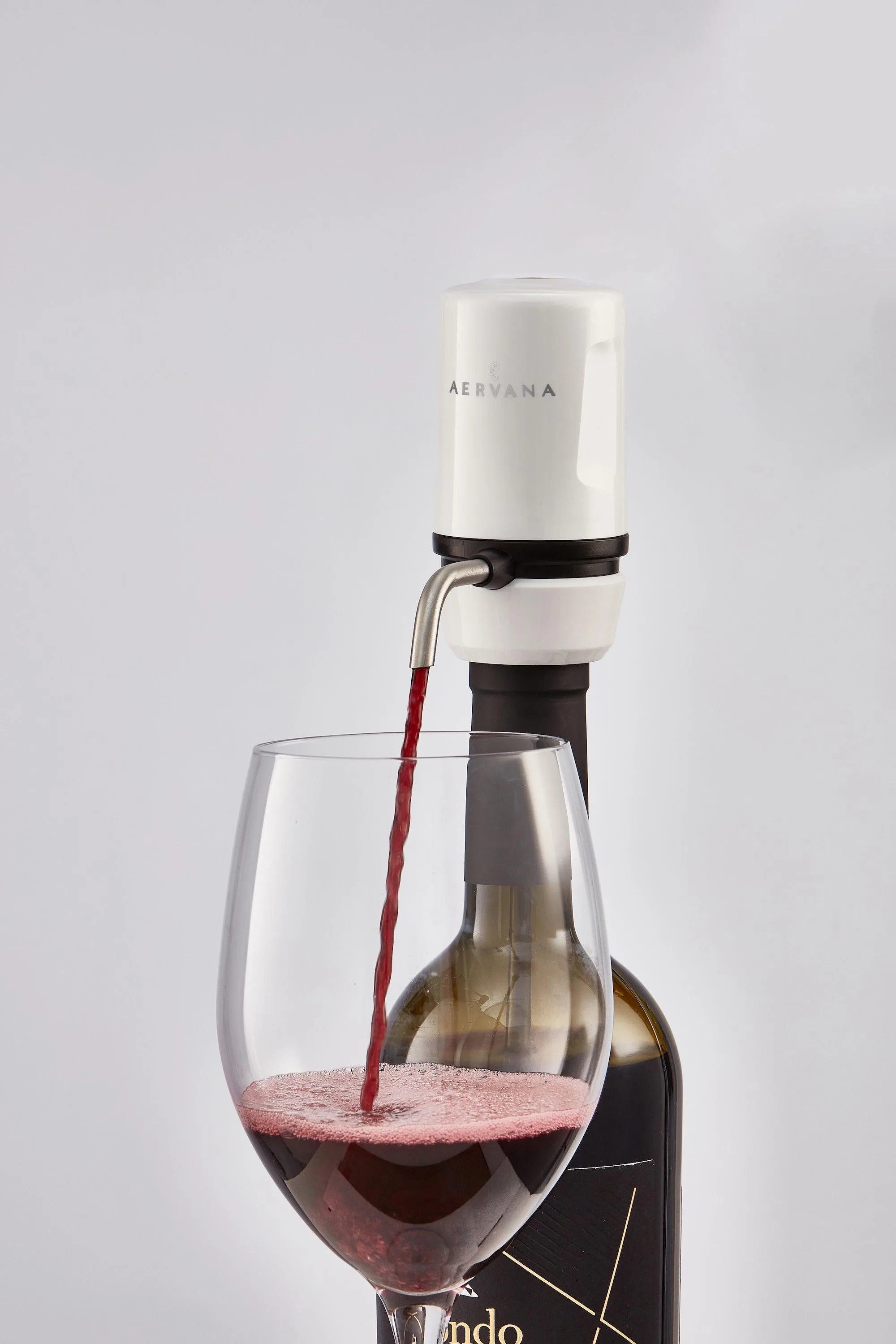 Aervana Travel Portable Electric Aerator W/ Corkscrew White