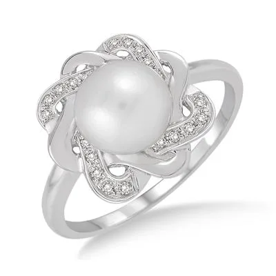 Jilco Inc Pearl & Round Diamond Ring - Size 6.5