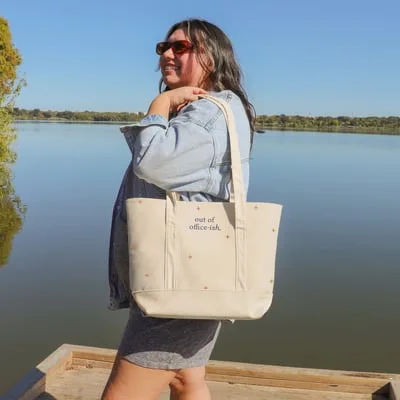 Morris Tote Medium Zippered view 2