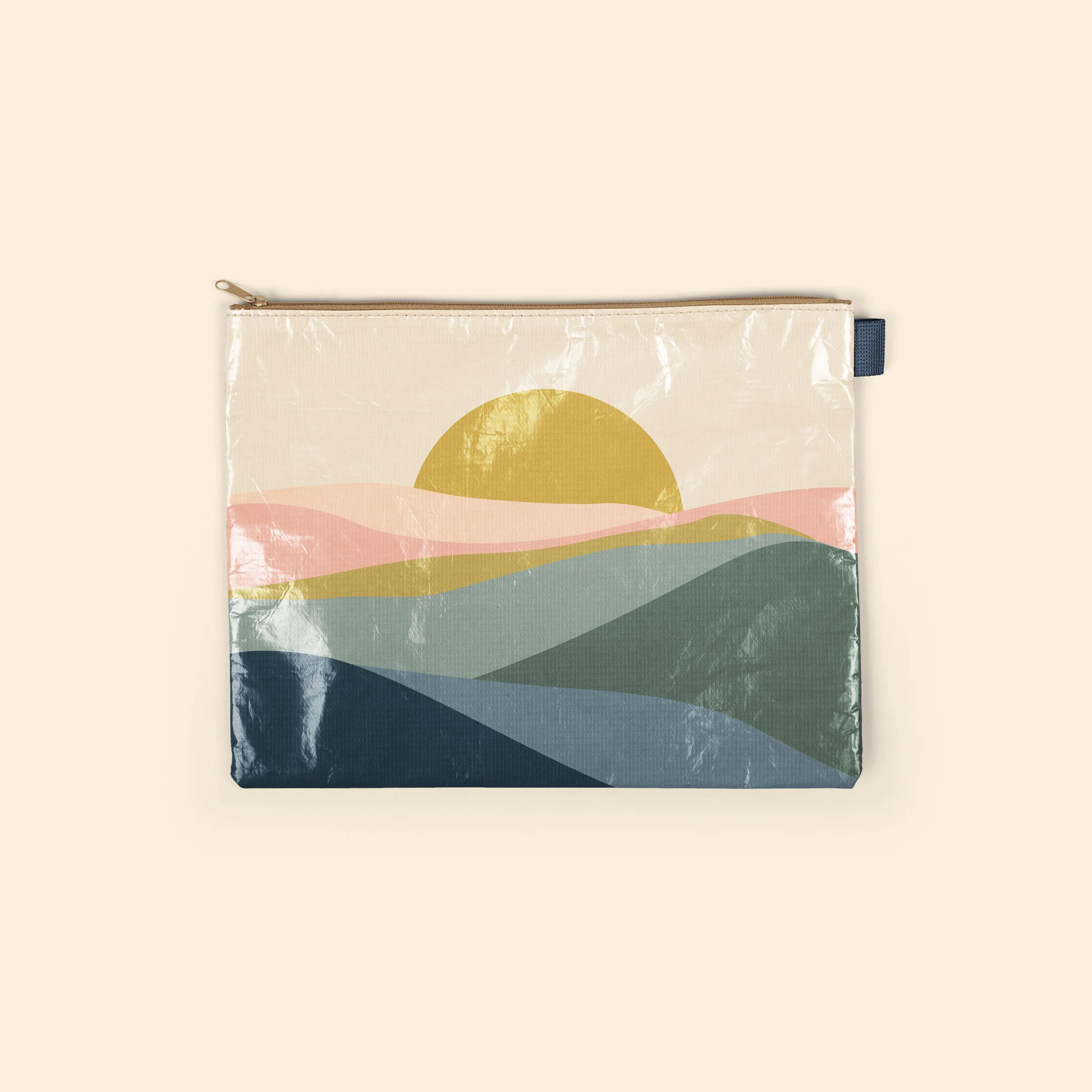 Dollface Pouch - Laminated Non-Woven Rpet view 2