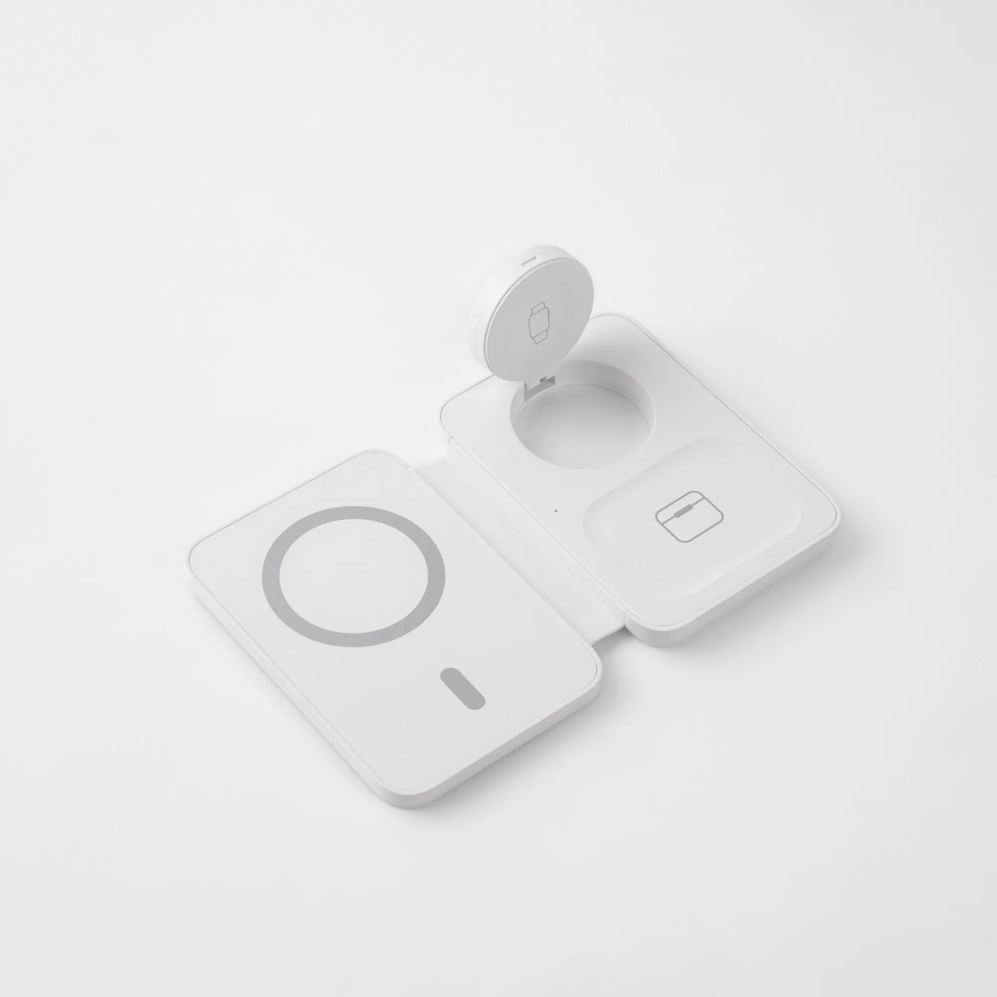 Vivache MagSafe Travel Charger view 3