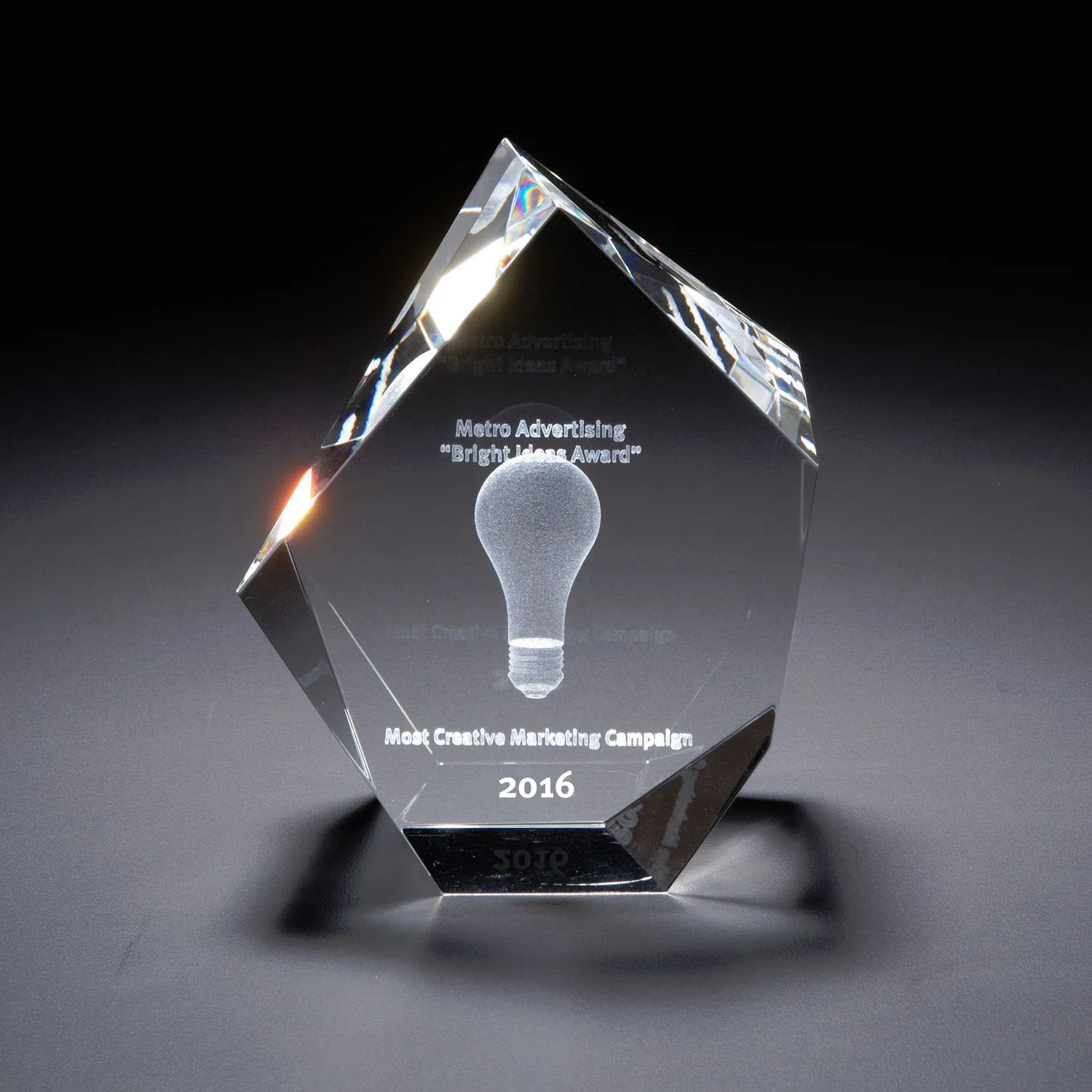 3D Crystal Maximo Small Award view 2