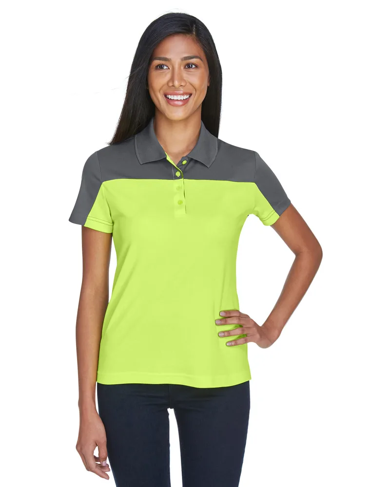 Safety Yellow/Carbon Gray Lifestyle View