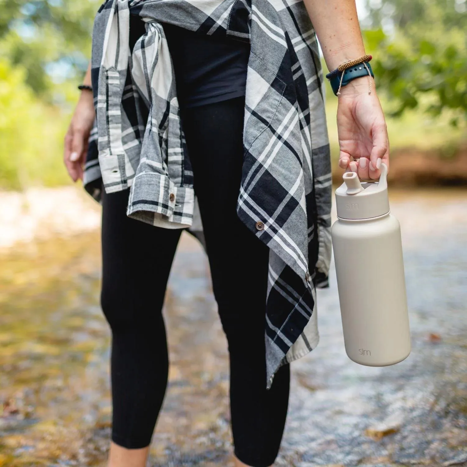 32 oz Simple Modern® Double-Walled Insulated Summit Water Bottle with Straw & Chug Lid view 5