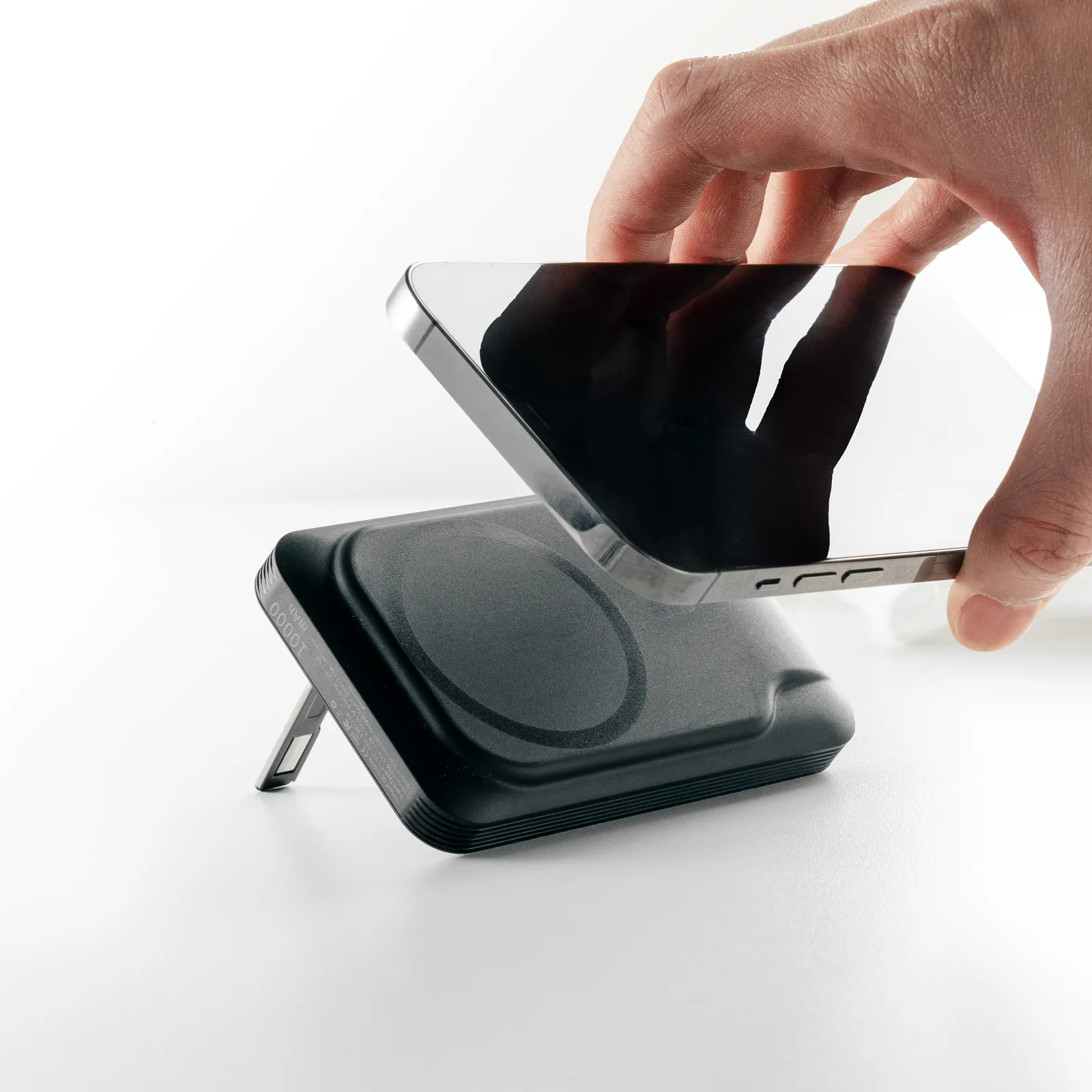 Onyx MagSafe Power Bank and Stand view 3