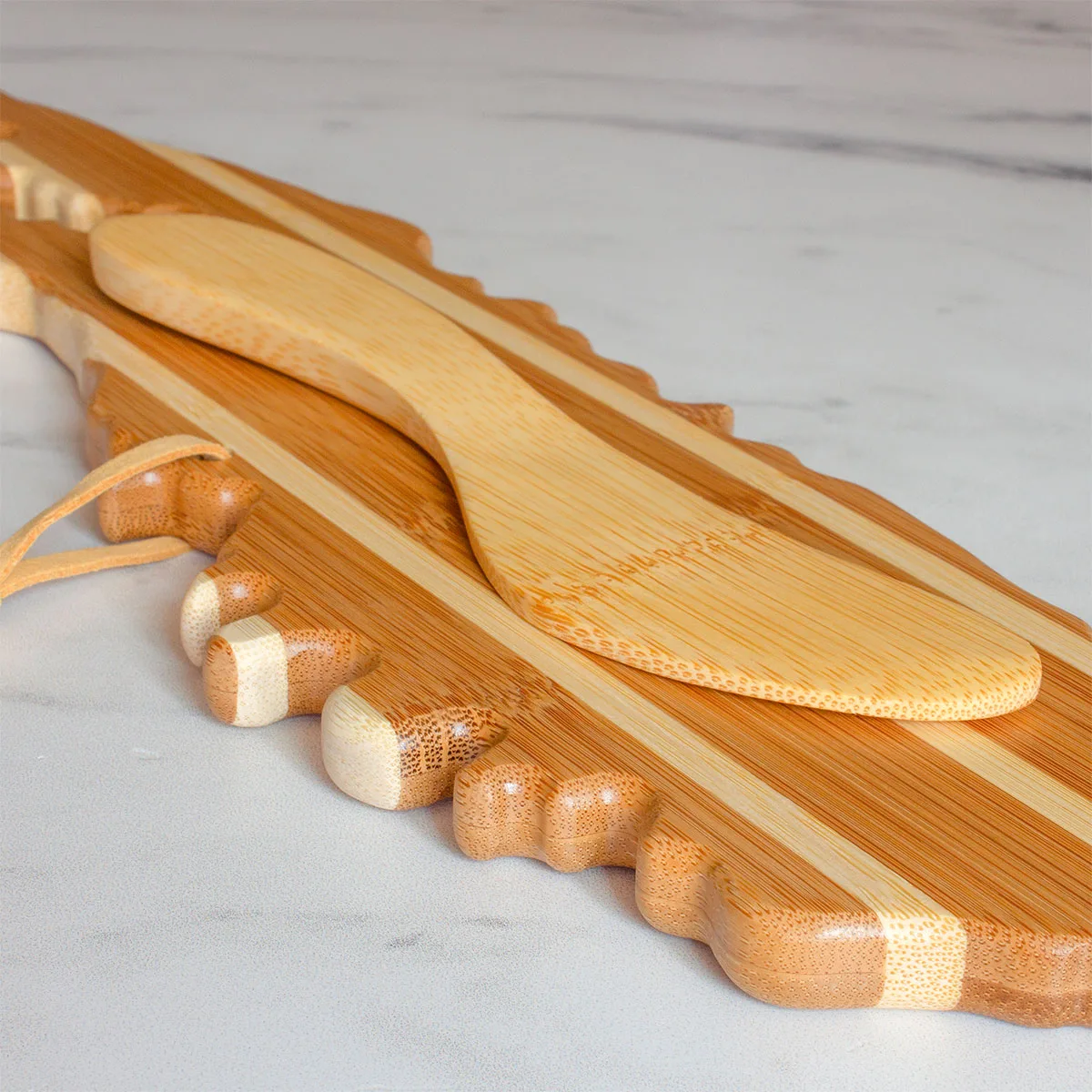 Long Island Charcuterie Board with Spreader Knife Gift Set view 5