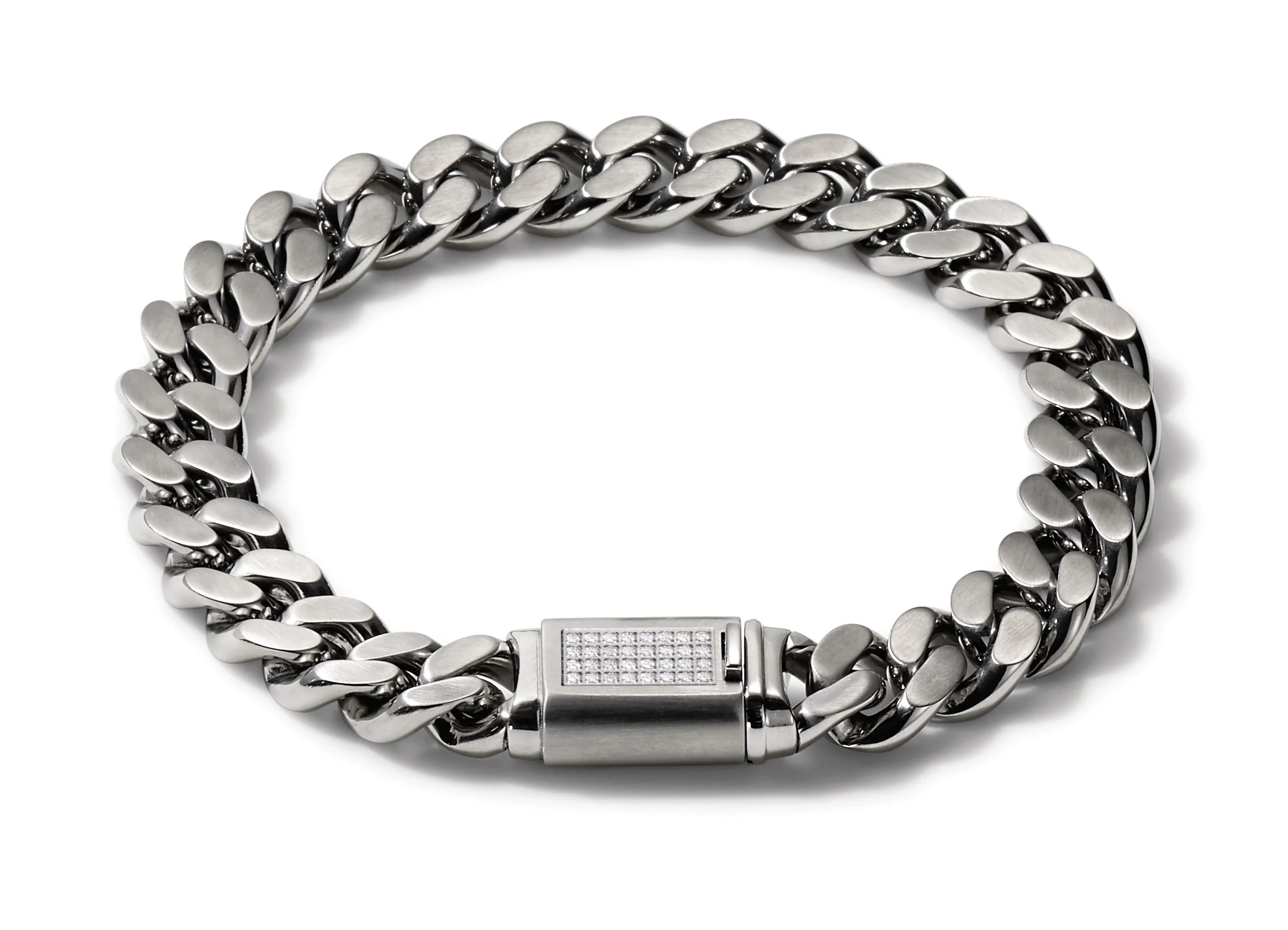 Bulova Jewelry Bracelet: Latin Grammy, Classic Signature Chain Link- 32 Piece Diamond - Large