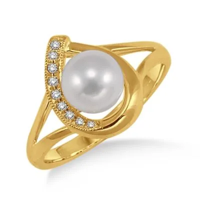 Jilco Inc Pearl & Diamond Ring - Size 7.5
