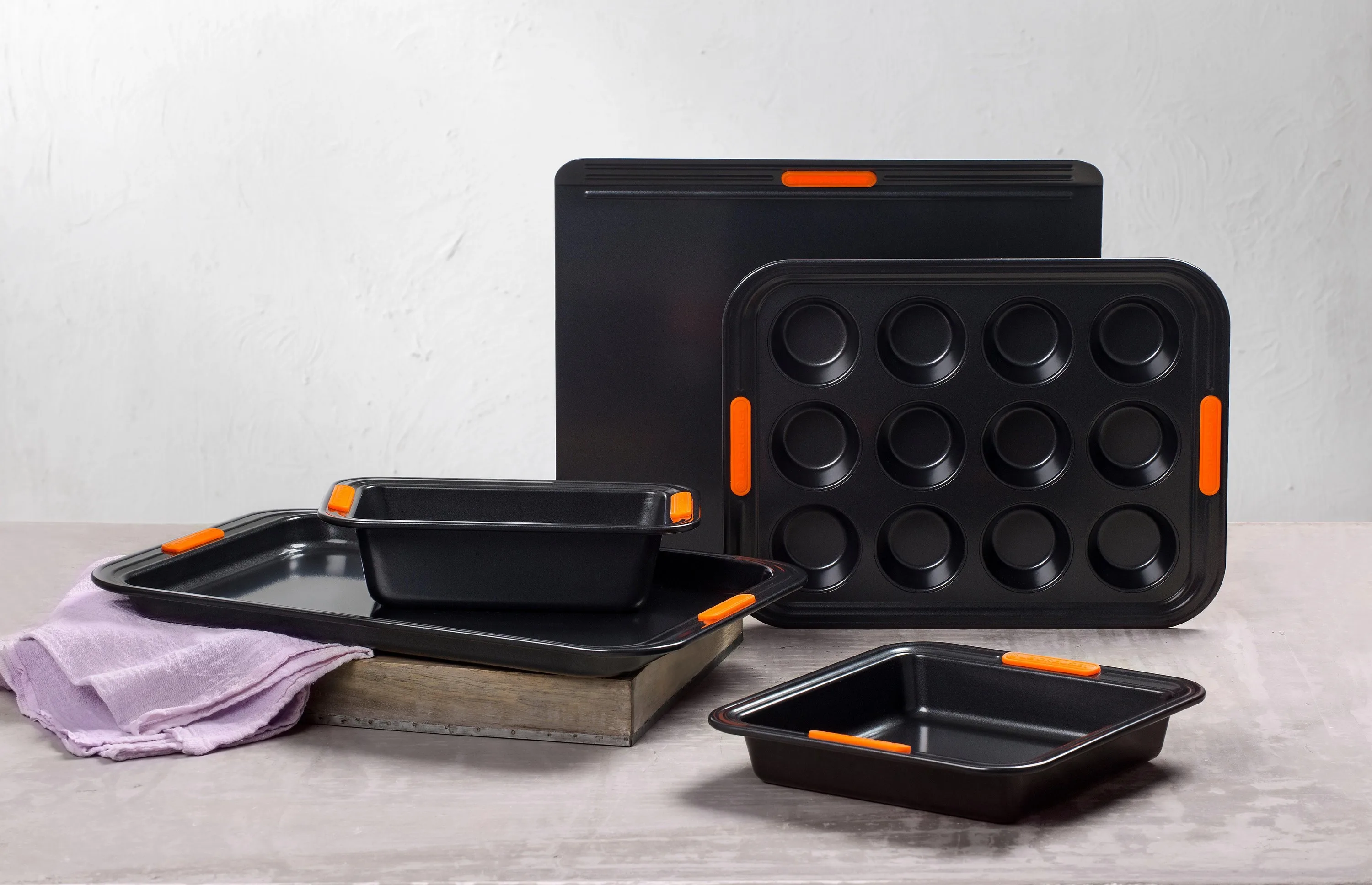 Le Creuset 5Pc Nonstick Metal Bakeware Set