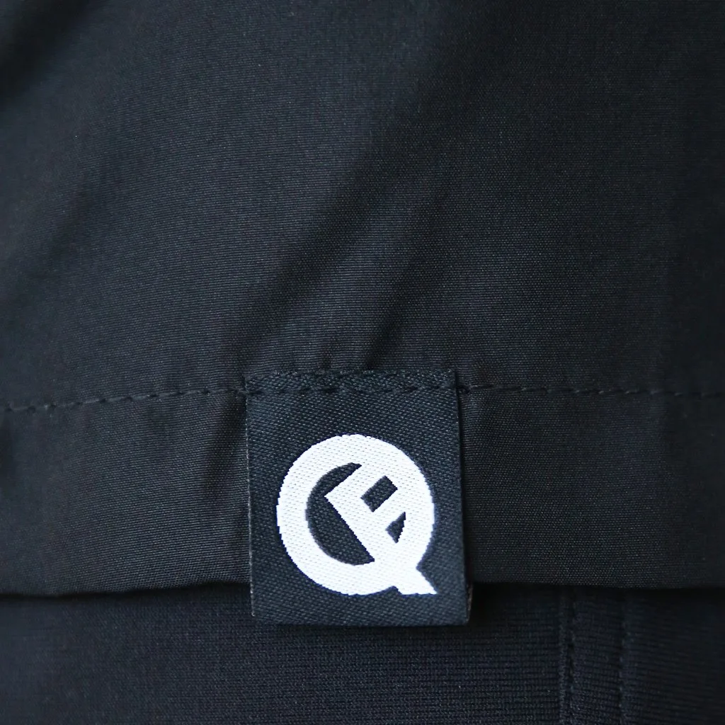 Black Hip Tag View