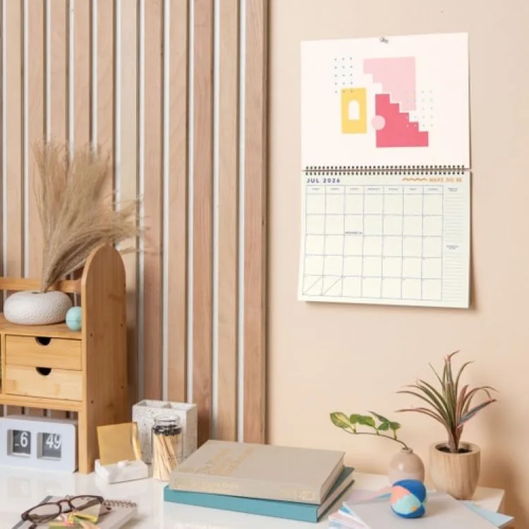 Calendar - Large - Horizontal - Text Weight With Color Guts