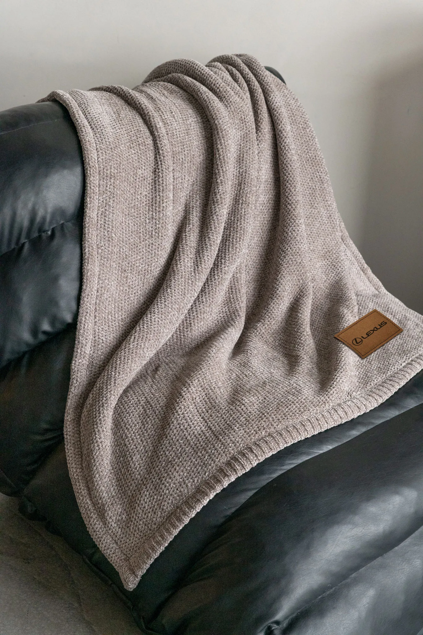Whistler Throw (Laser Patch)