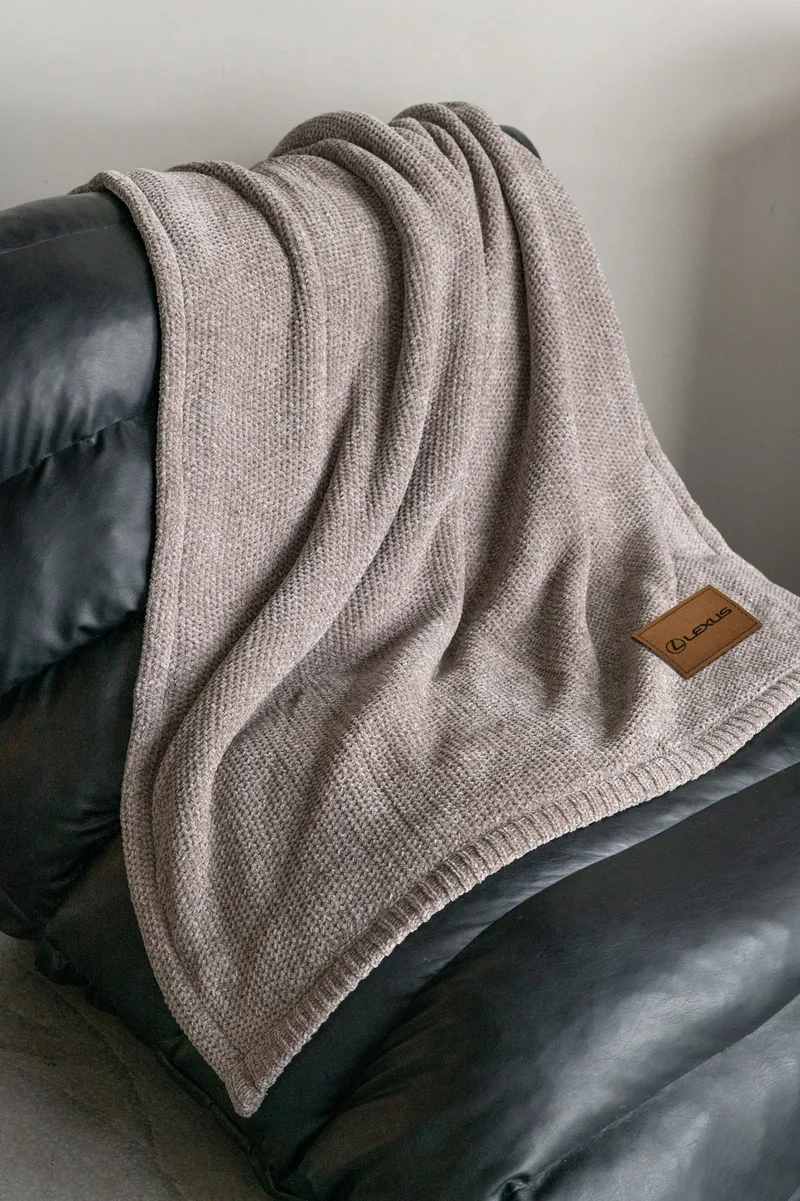 Whistler Throw (Laser Patch)