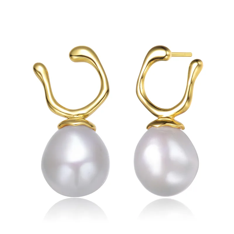 GENEVIVE Freshwater Pearl Hook Earrings Size 0.94"