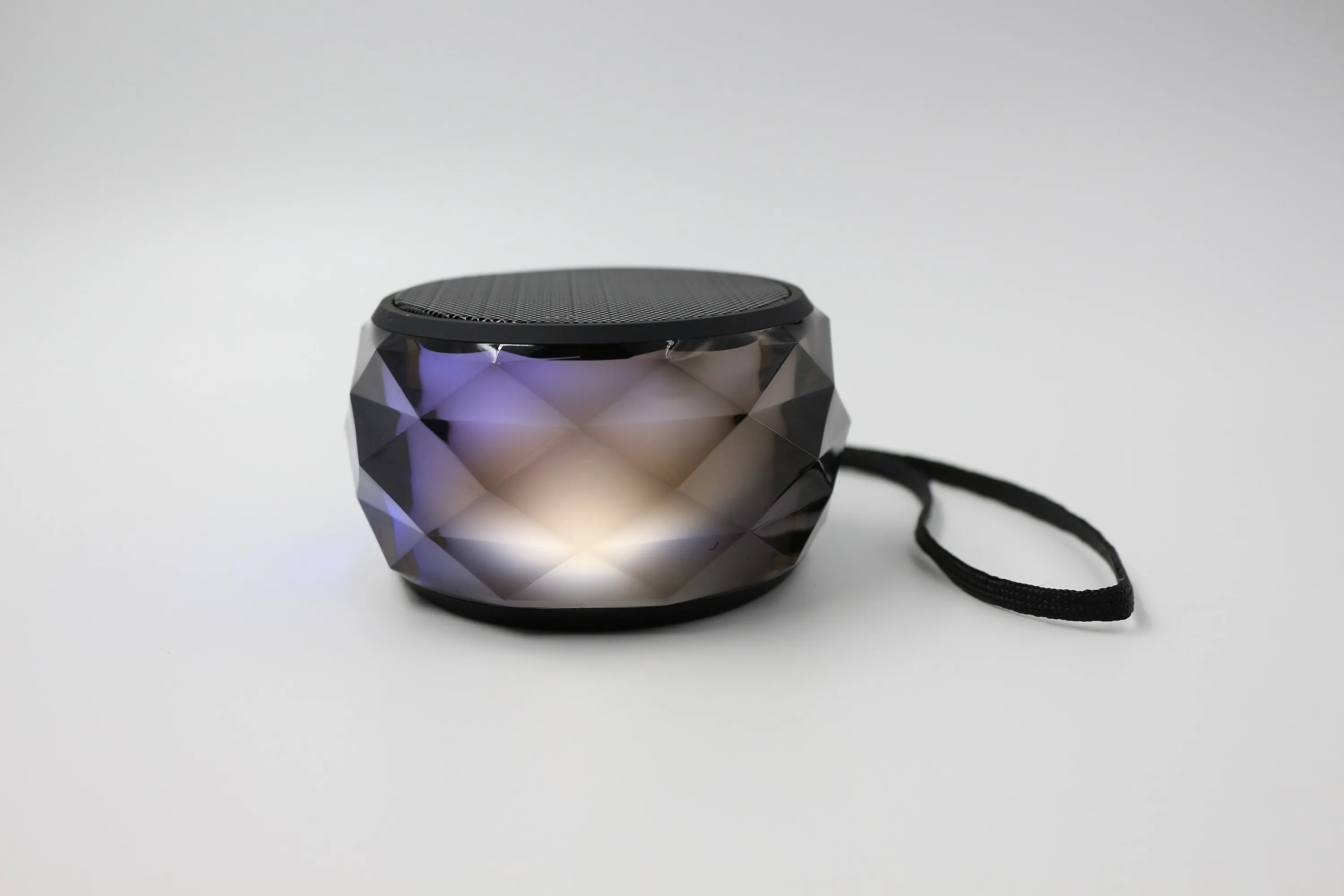 Vivitar® Prism Beats Bluetooth® Speaker