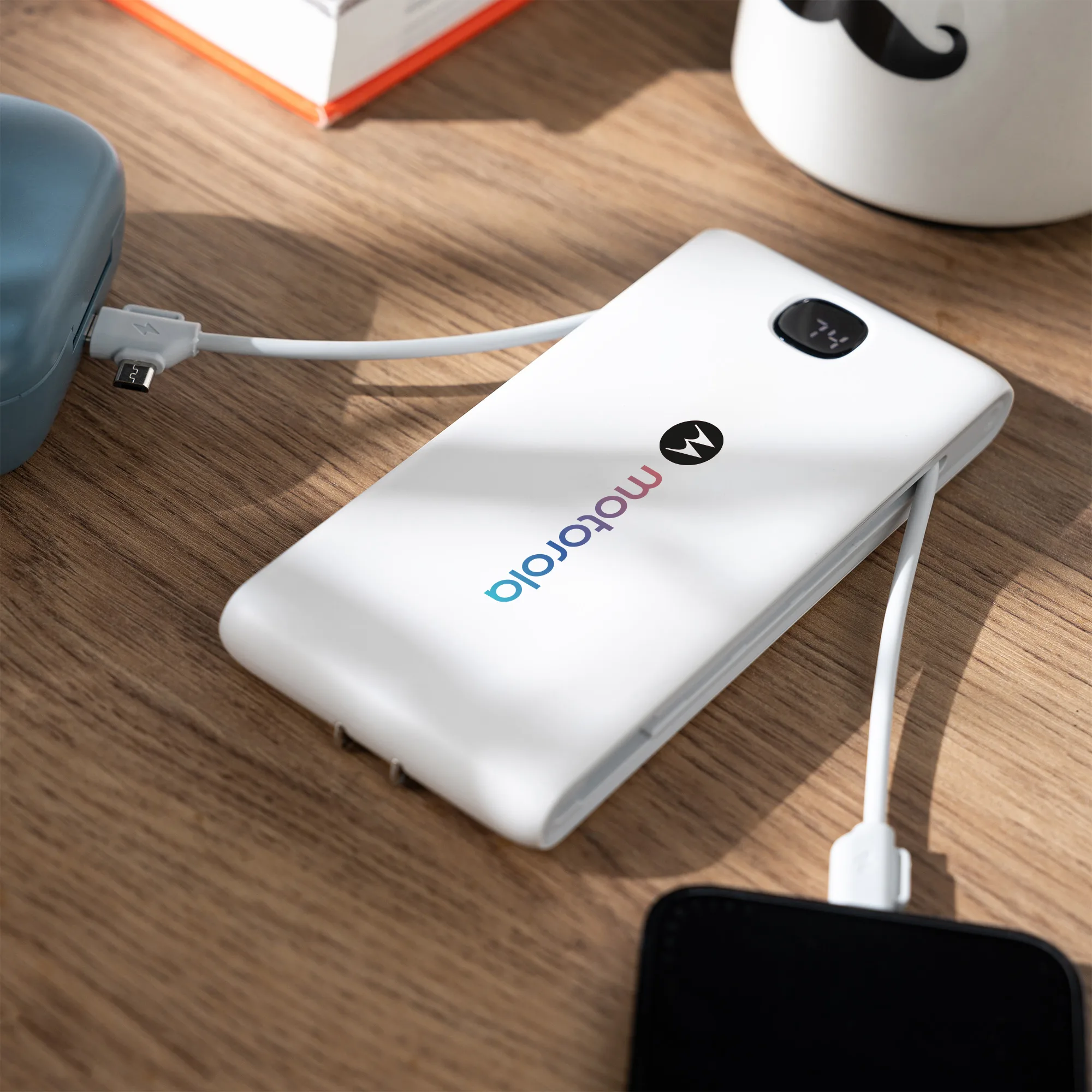 Zenith 10,000 mAh Power Bank with Built-in Cables and Retractable AC Wall Plug view 5