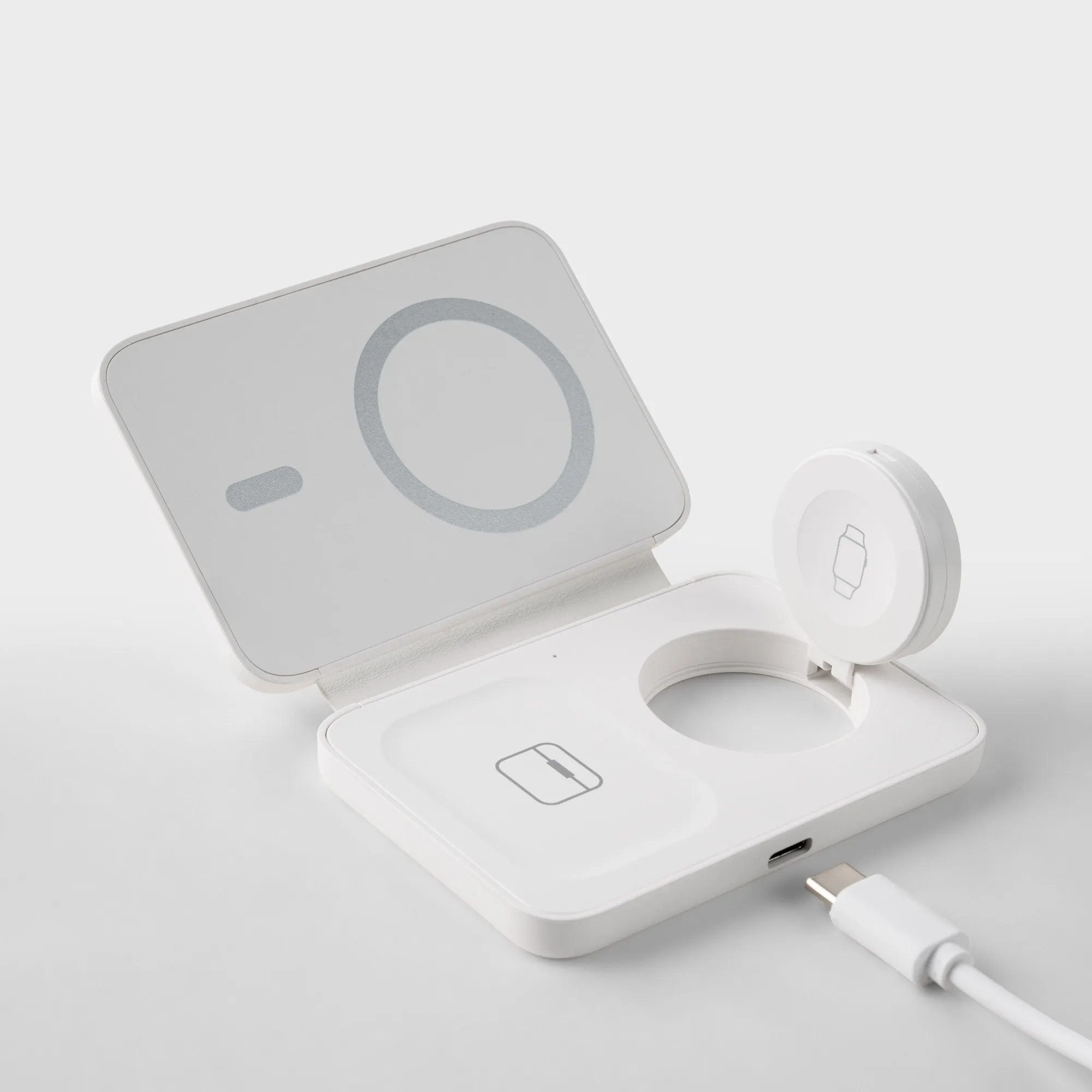 Vivache MagSafe Travel Charger view 2