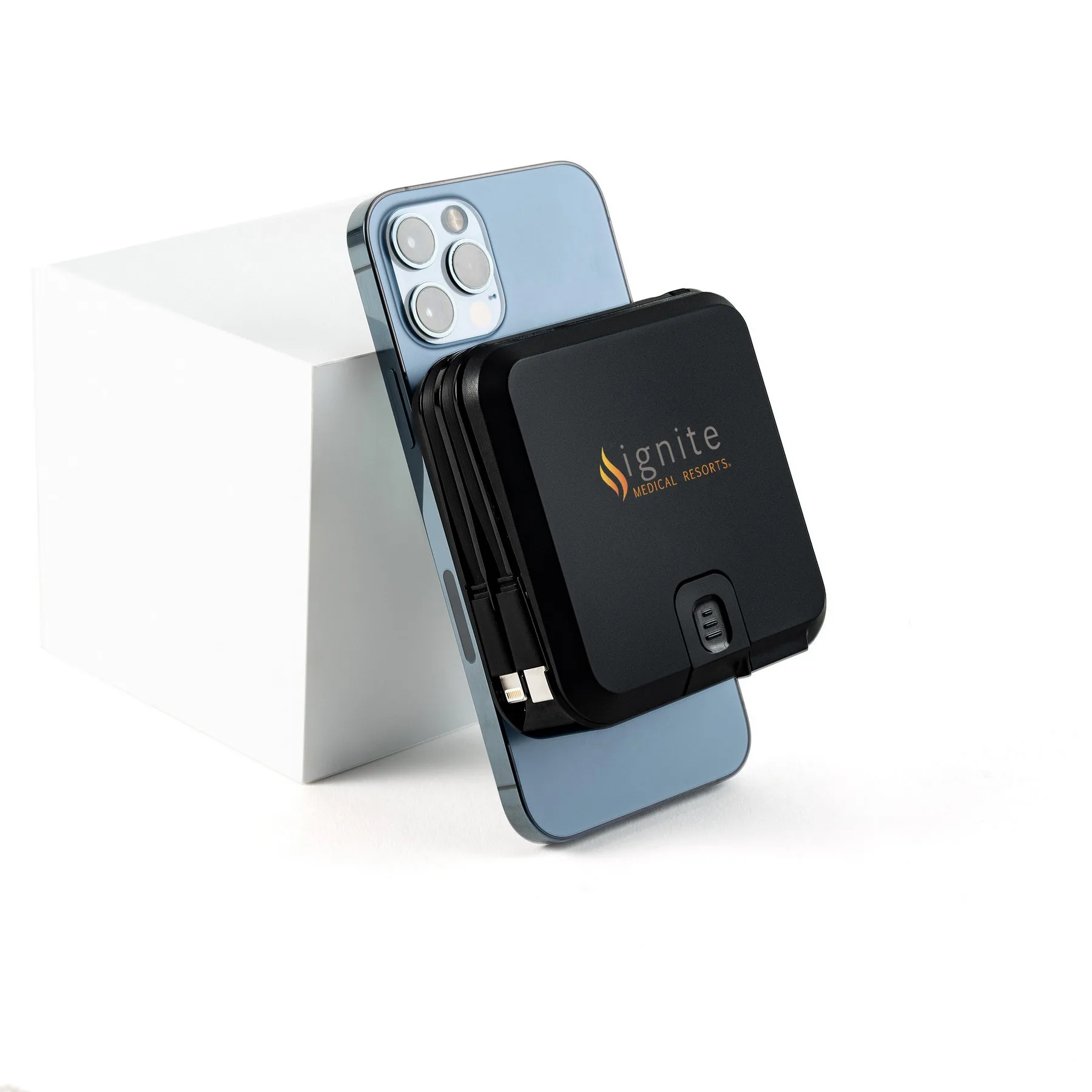 Universal MagSafe Portable Charger and Adapter Set view 5