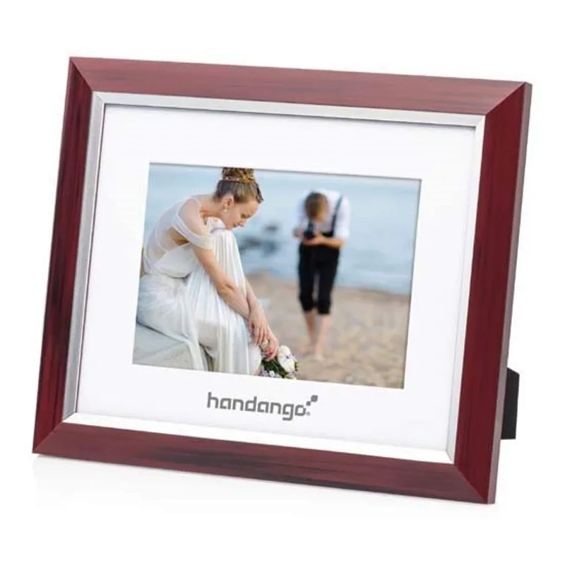 7.5" H x 9.5" W