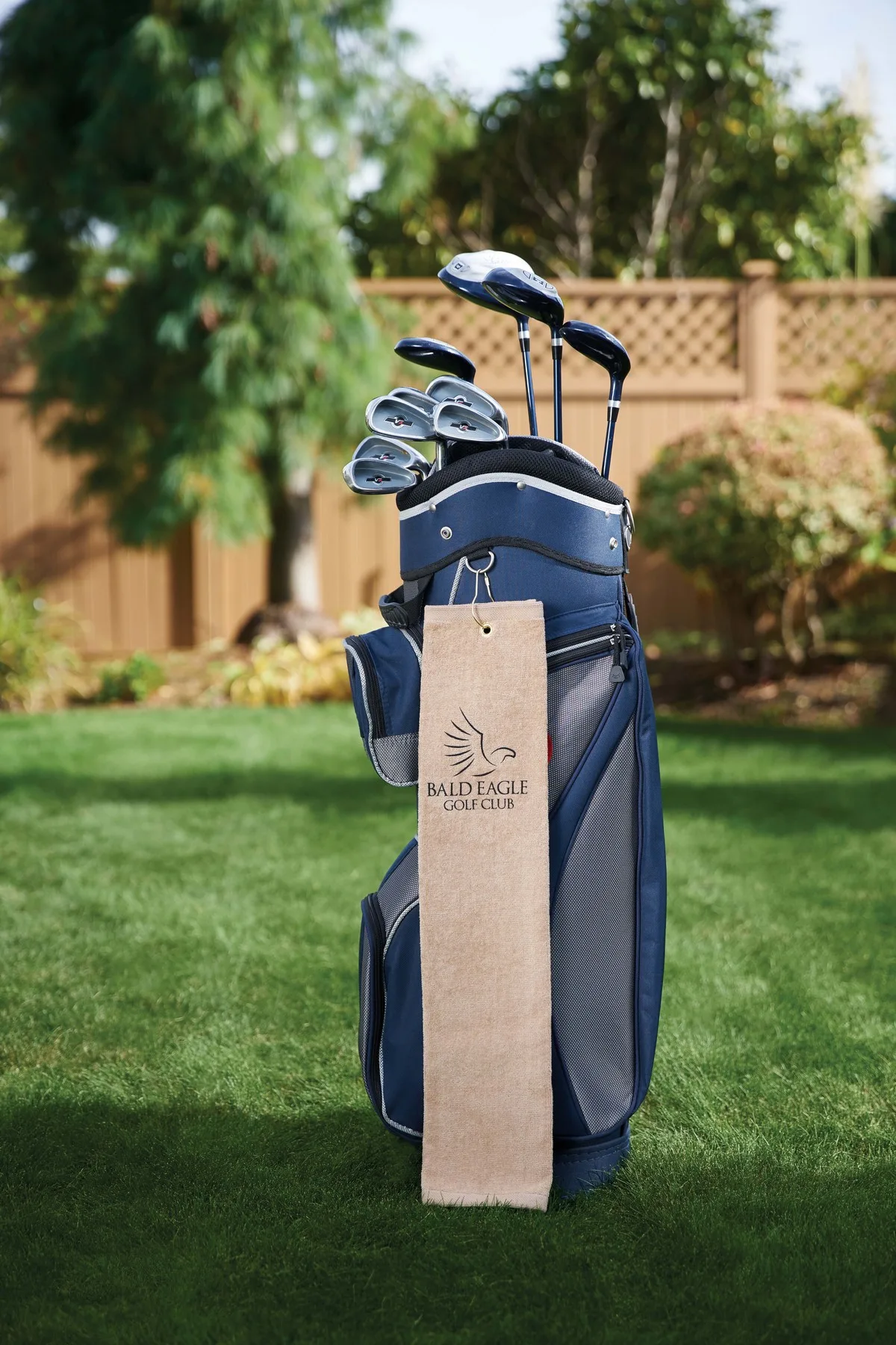 Diamond Collection Golf Towel w/ Tri-Fold Grommet (Screen Print)