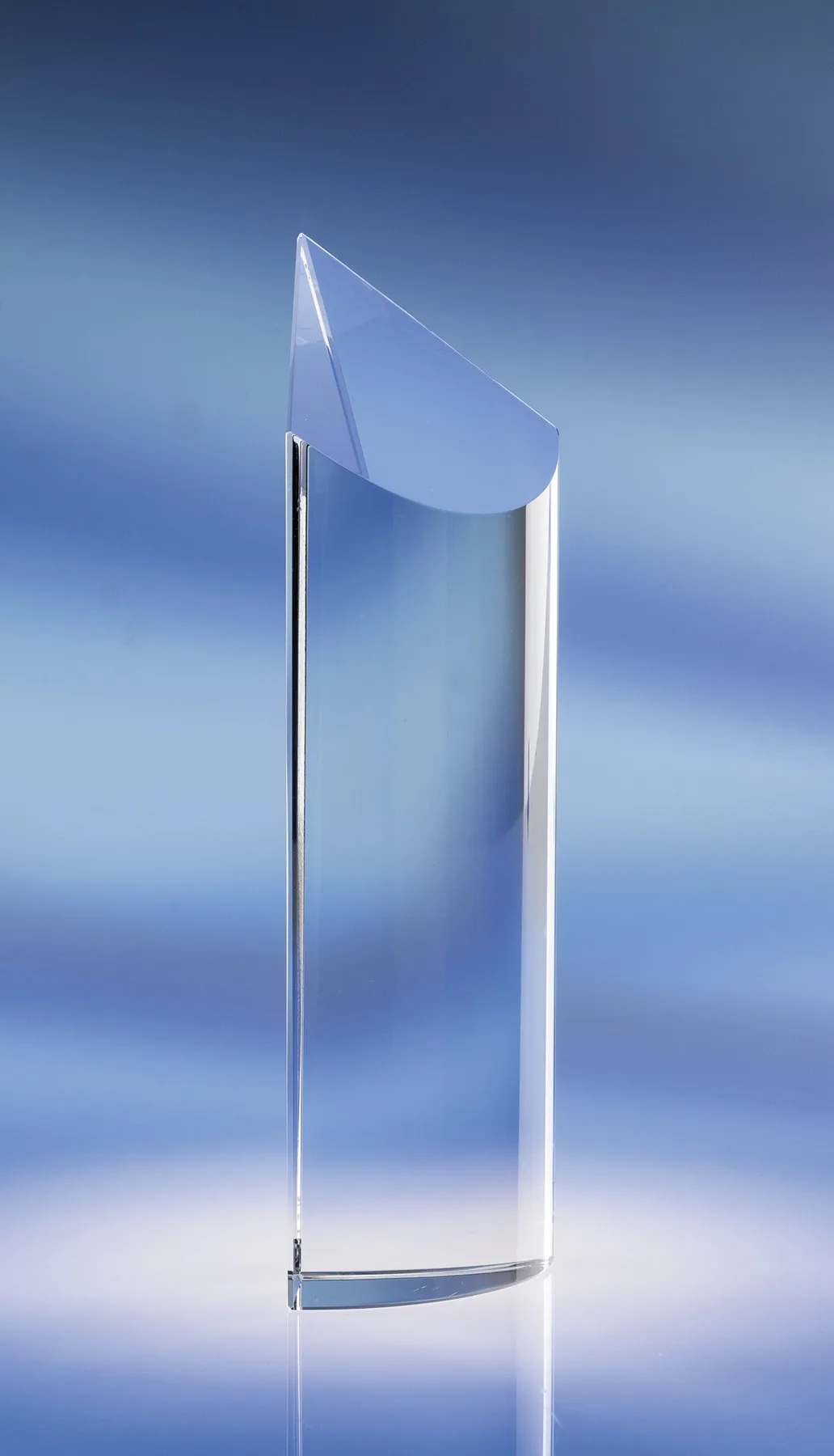 7.5" Scope Crystal Award view 3