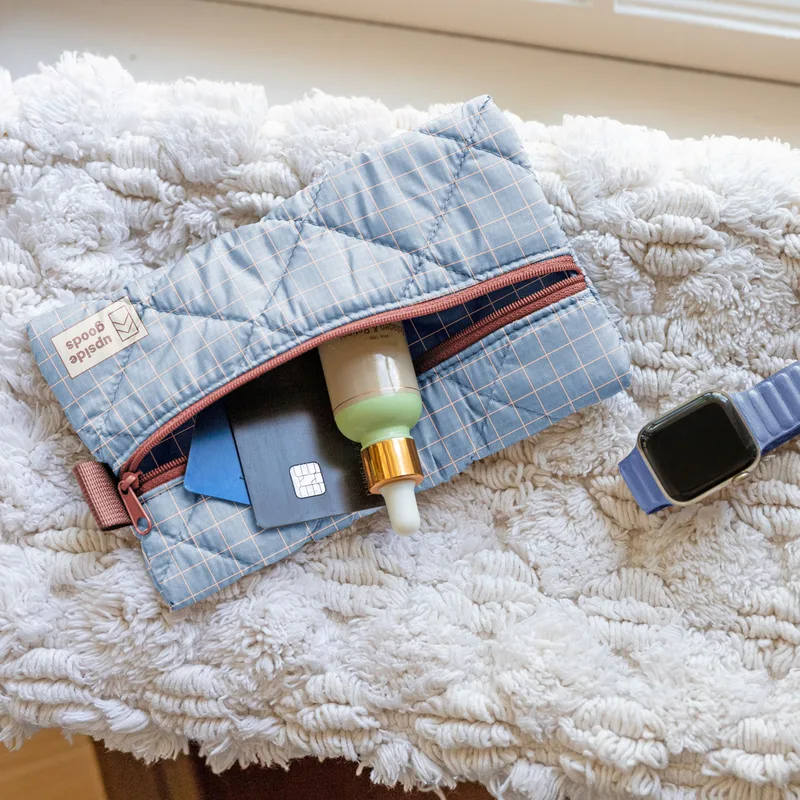 Small Zip Front Pouch (Puff Puff)