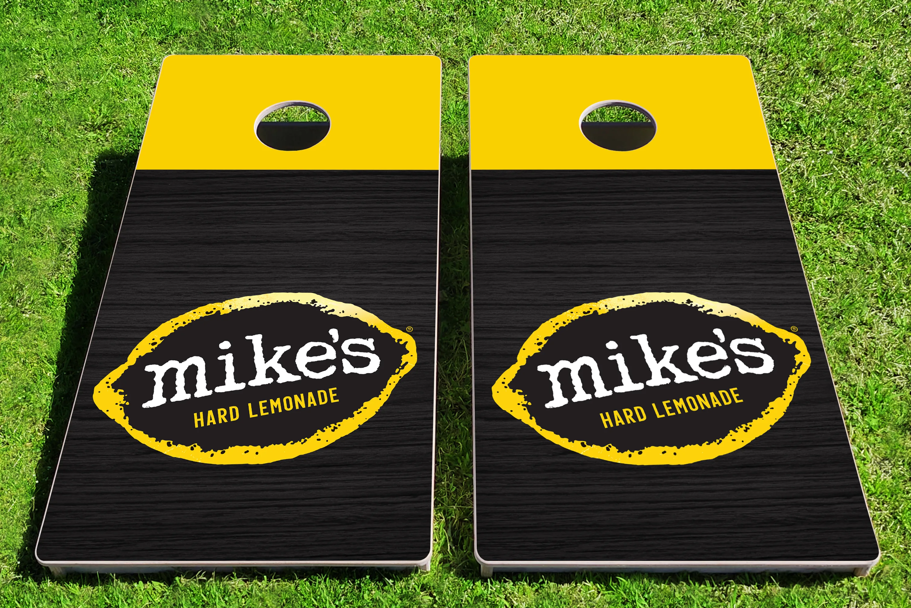 Pro Style 2'x 4' Cornhole Game