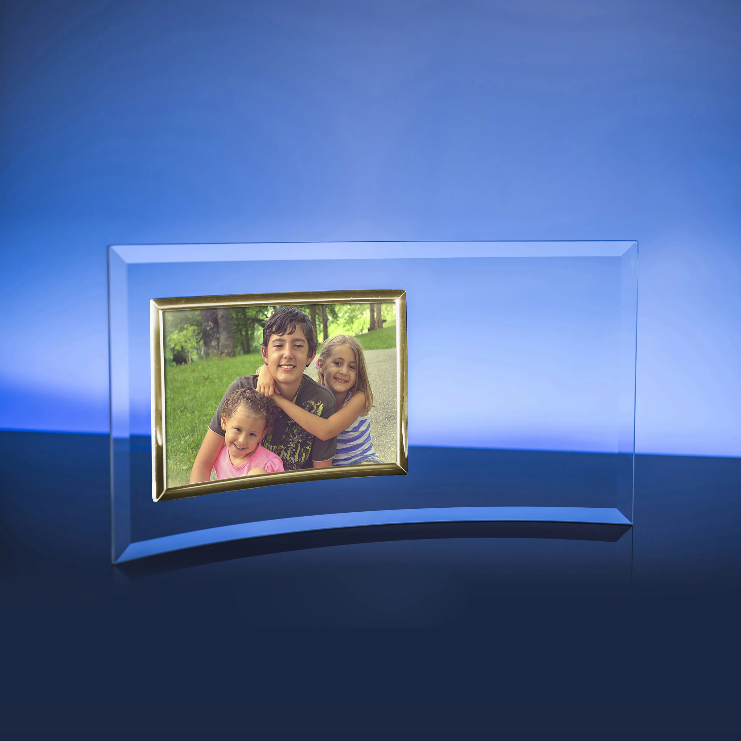8300-8310-8320-8330-Horizontal Picture Frame-Gold - Blank