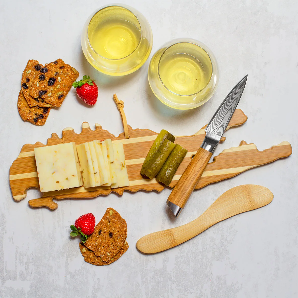 Long Island Charcuterie Board with Spreader Knife Gift Set view 4