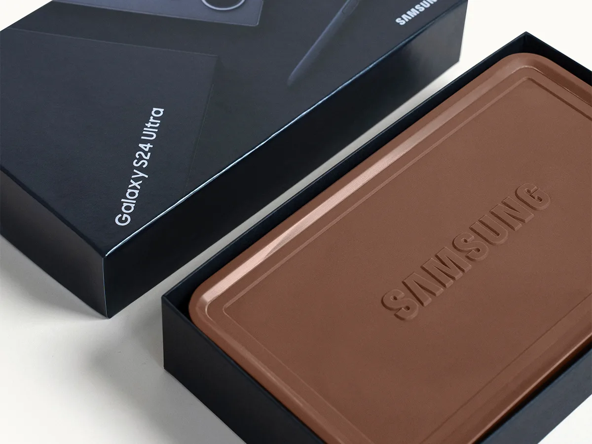 1 Lb. Chocolate Gift Bar - LUXE Packaging view 3