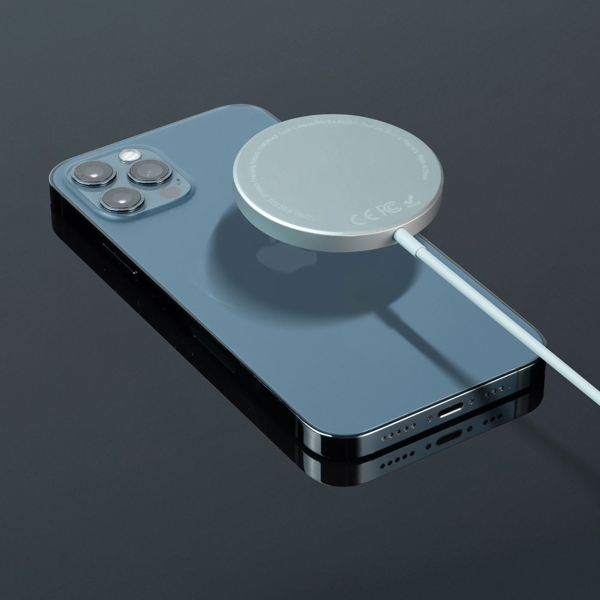 MagPad Magnetic Wireless Charger view 6