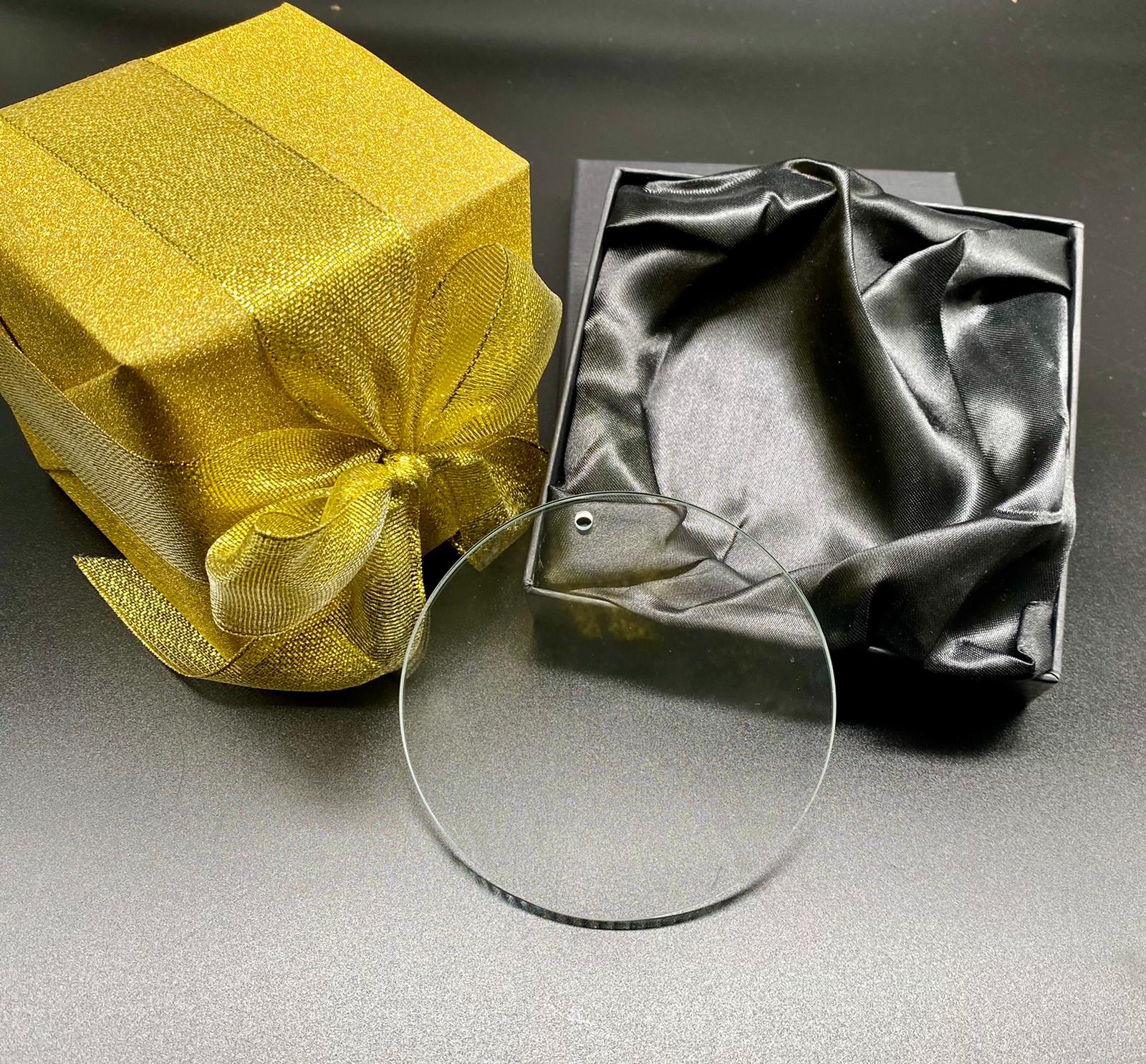 3.9"x3.9"x0.2"