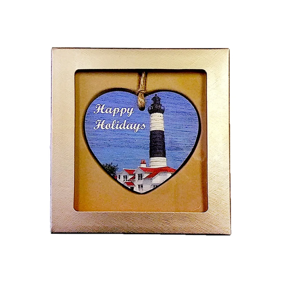ORNT-W-HEART_Gift Box