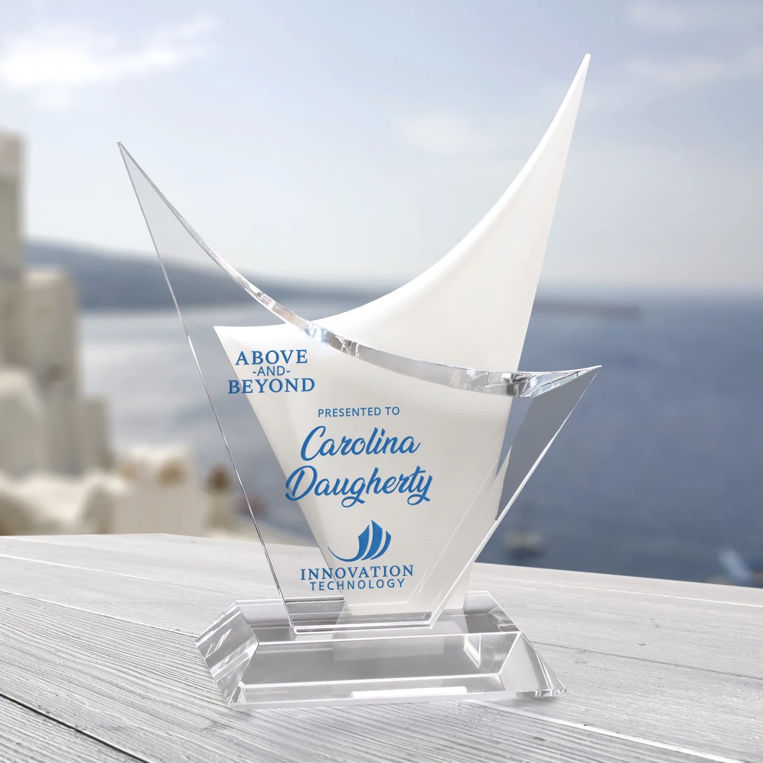 Voyager Award 8"