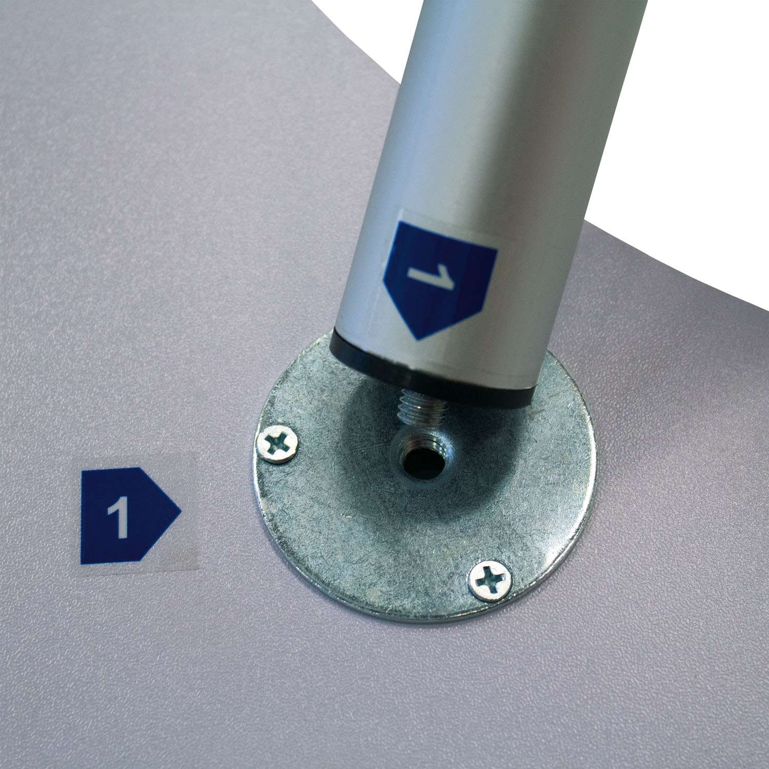 Impress Oval Counter Hardware view 3