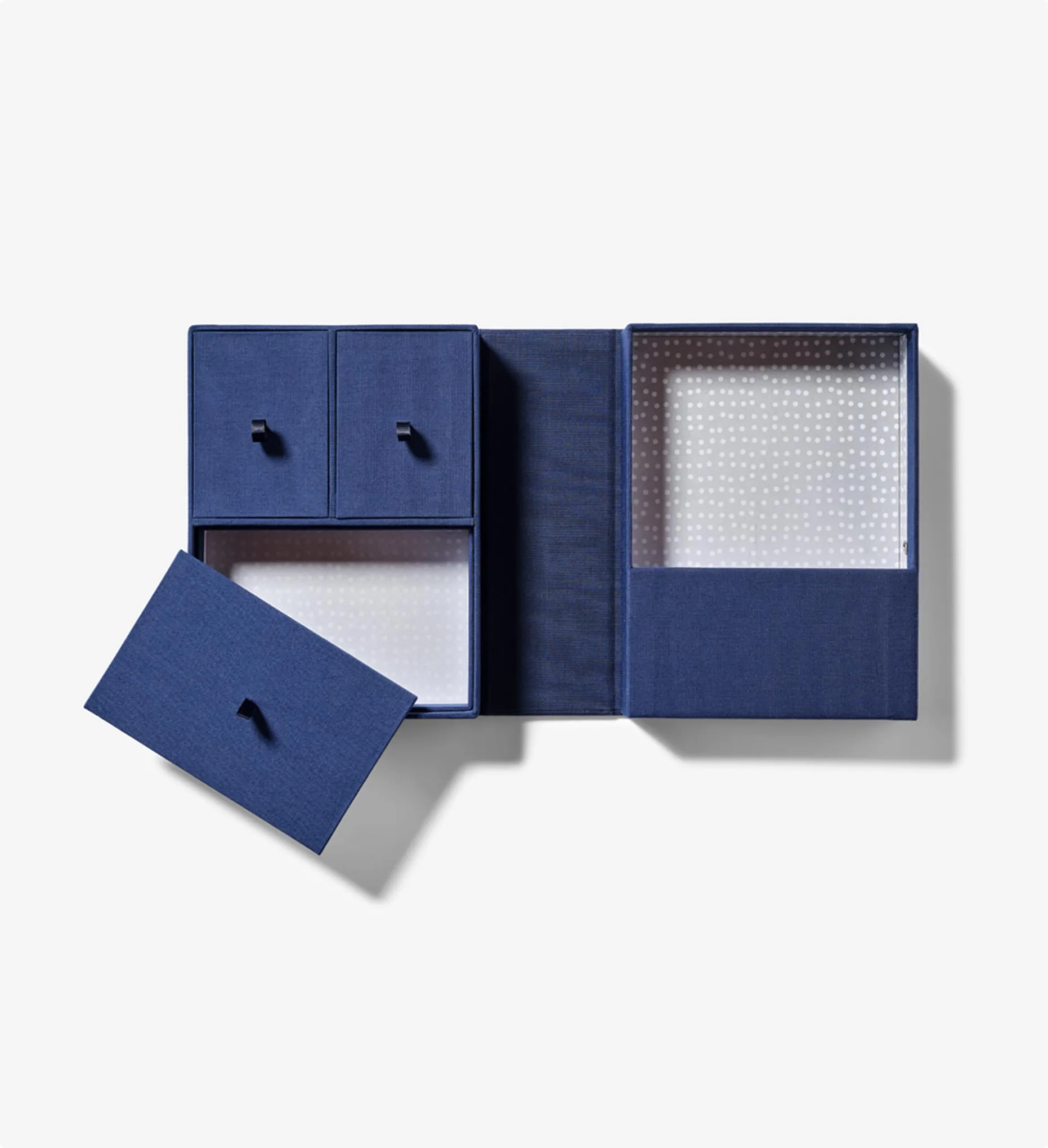 Savor Welcome Box - Something Blue Exterior, Neutral Interior