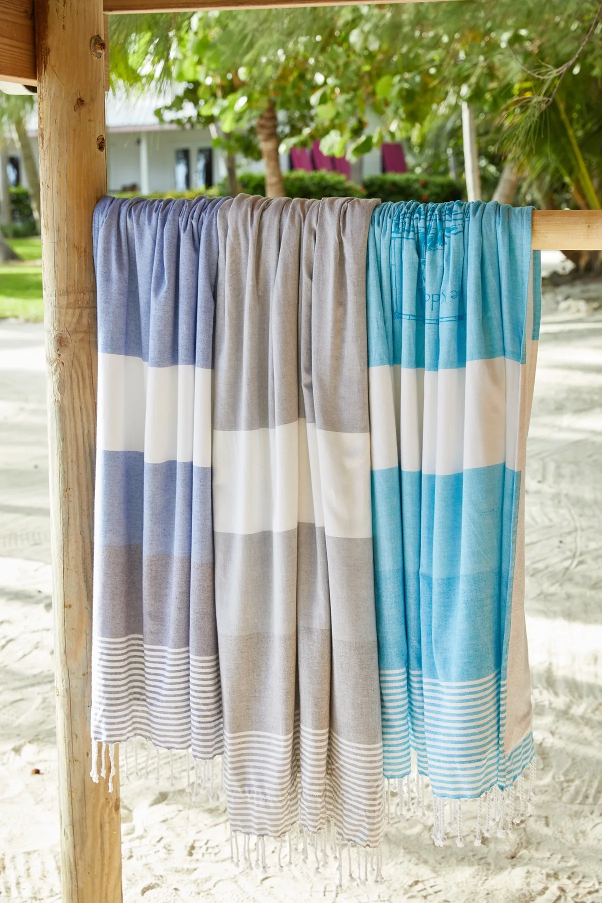 Riviera Peshtemal Beach Towel™ view 6