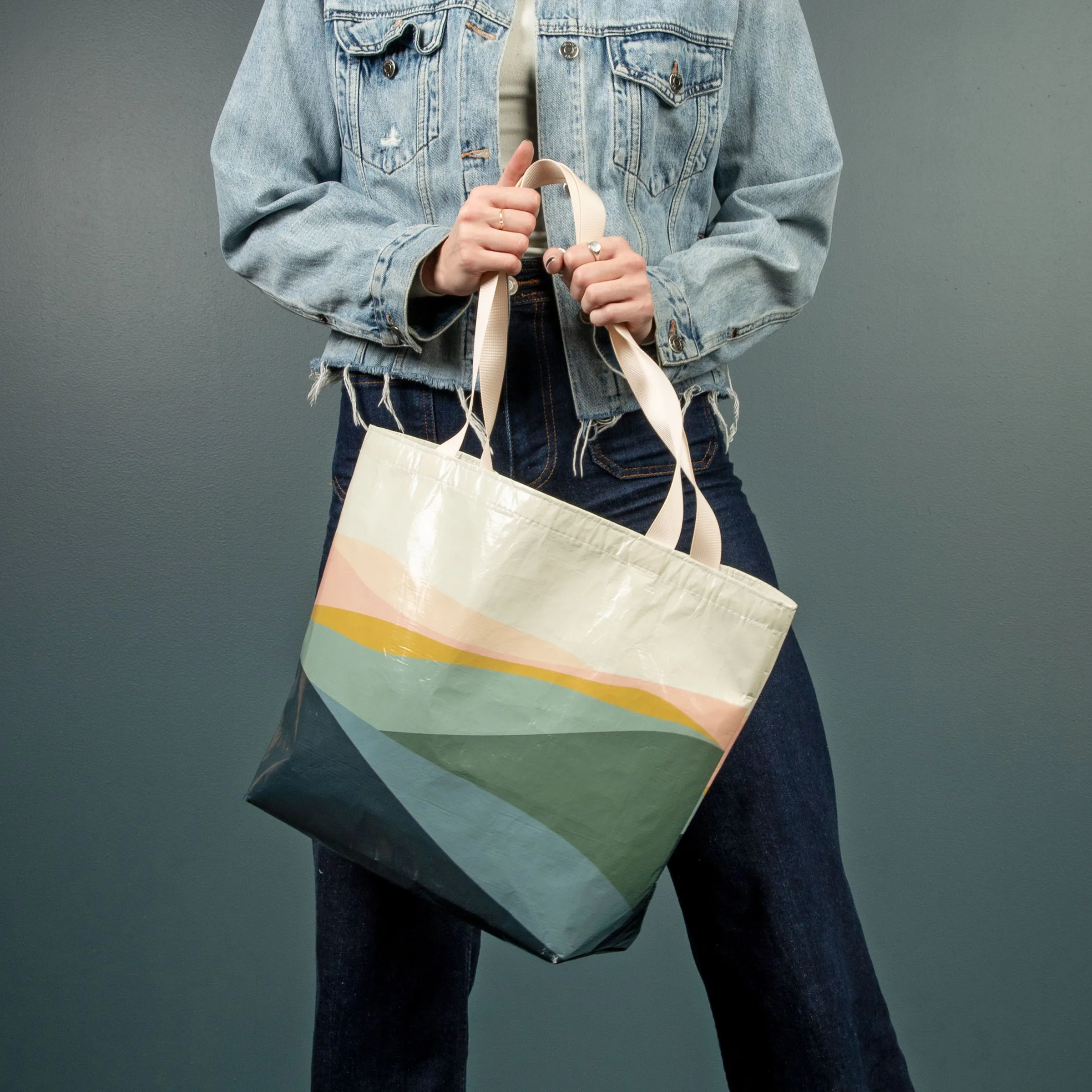 Birdie Bag - Laminated Non-Woven Rpet view 2