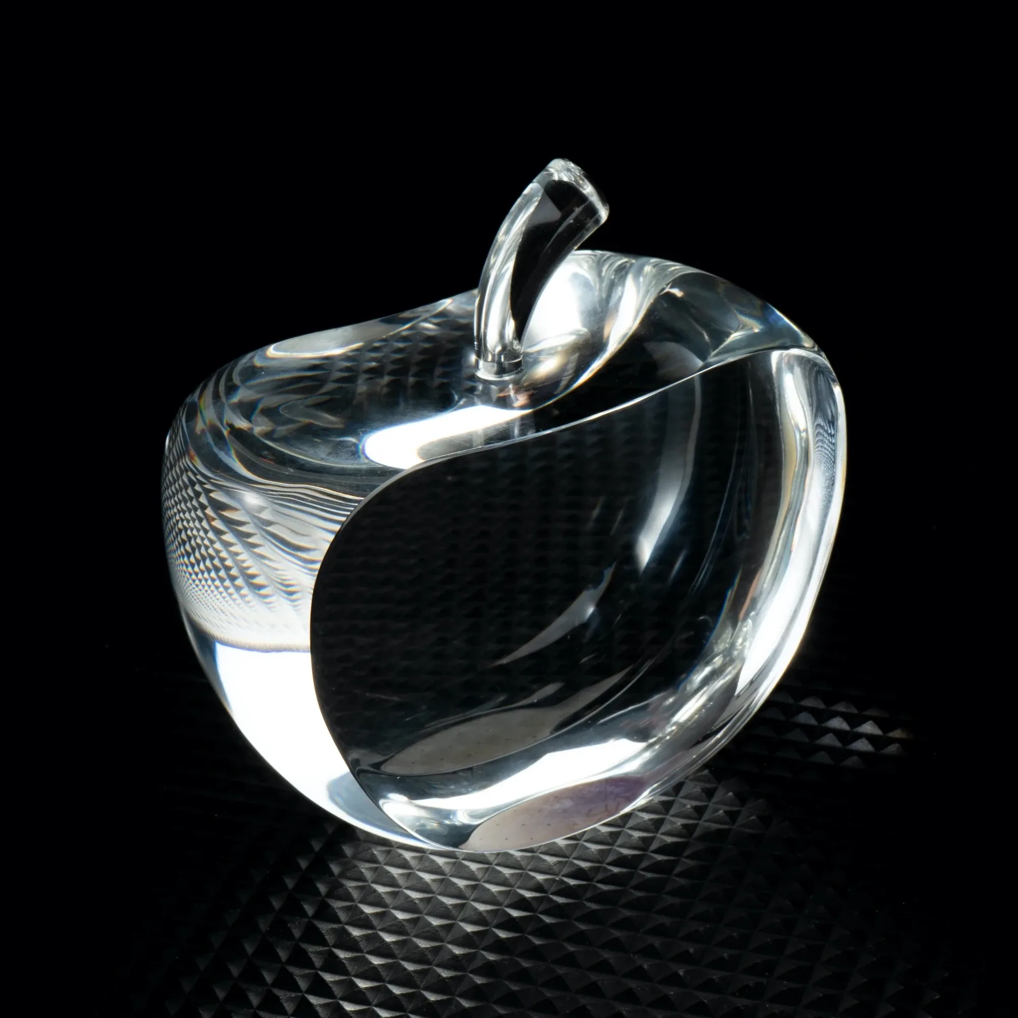 Rylan Apple view 2