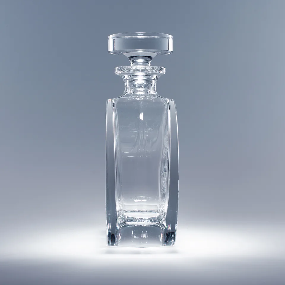 1724-laureate-decanter-side-large