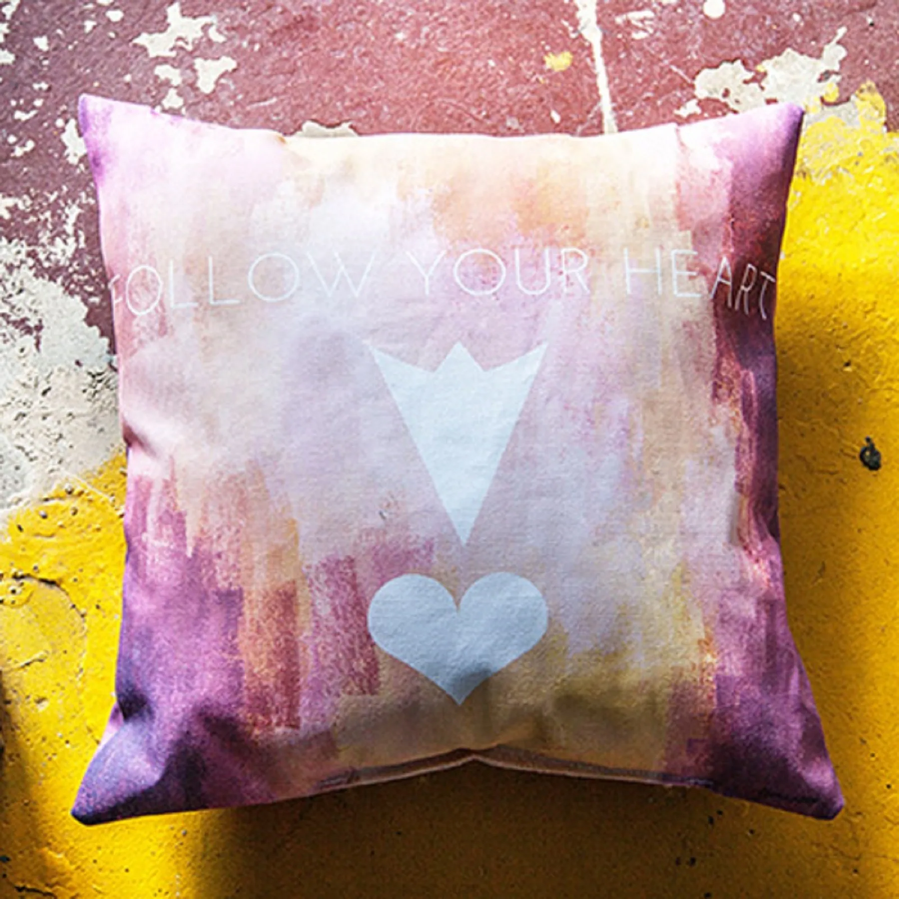 Spun Polyester Pillow (18"x18")