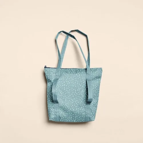 Twinkles Yoga 4CP Poly Tote view 4
